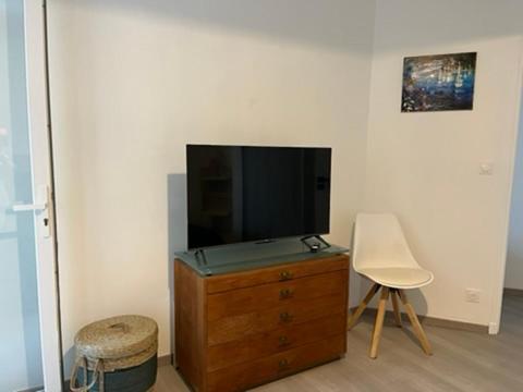 T2! 3 Ou 4 Personnes Centre Ville Neuf Avec Garage Sanary-sur-Mer Eksteriør bilde
