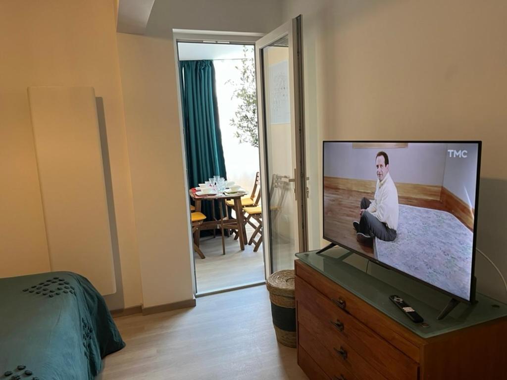 T2! 3 Ou 4 Personnes Centre Ville Neuf Avec Garage Sanary-sur-Mer Eksteriør bilde